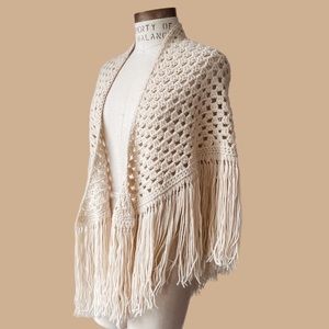 VINTAGE Knit Shall with Long Fringe